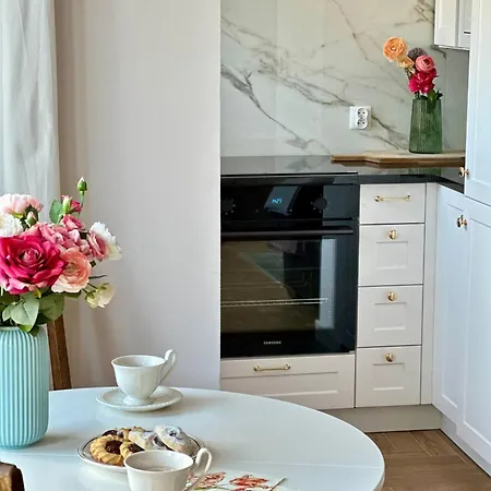 アパート Grottgera